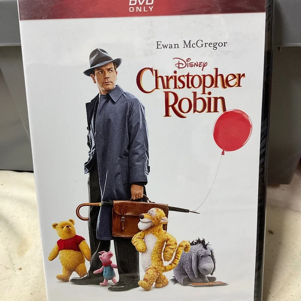 DVD - Christopher Robin.  V194